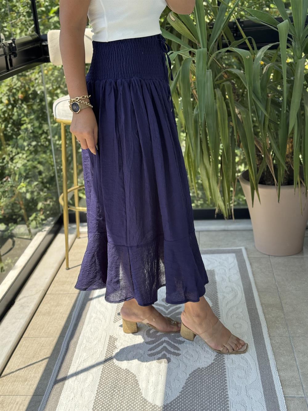 Bel Detaylı Düğmeli Etek Lacivert