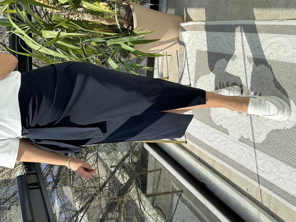 Beli Bağlamalı Etek lacivert