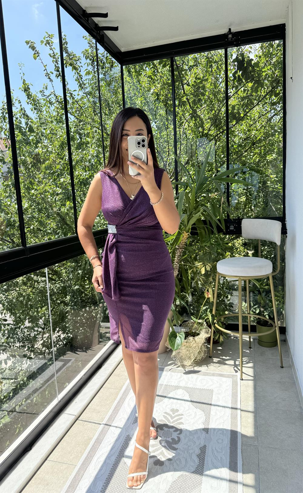 Beli Broşlu Kolsuz Araboy Abiye Mürdüm