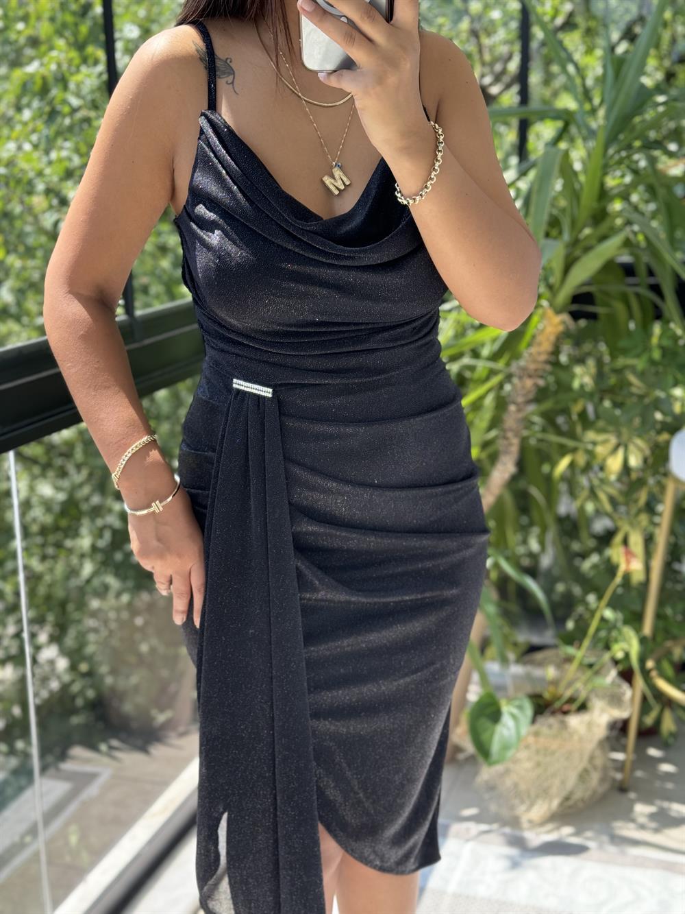 Beli Broşlu Kolsuz Araboy Abiye Siyah