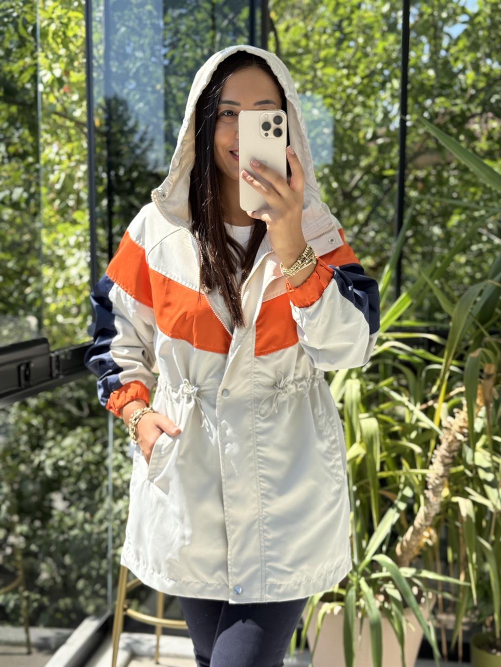 Renk Blok Beli Büzgülü Yağmurluk Taş