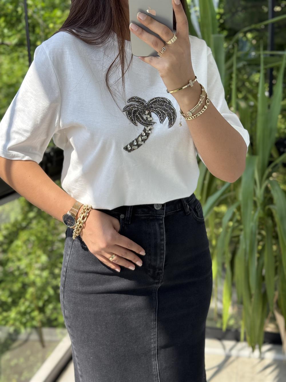 Bymn Palmiye Detaylı Taşlı Tişört Beyaz