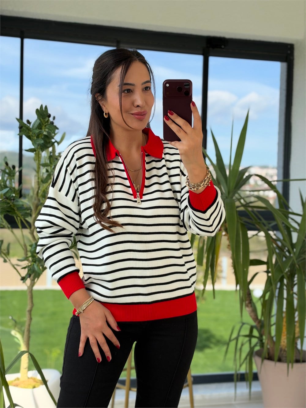 Polo Yaka Çizgili Renk Detaylı Sweatshirt Kırmızı