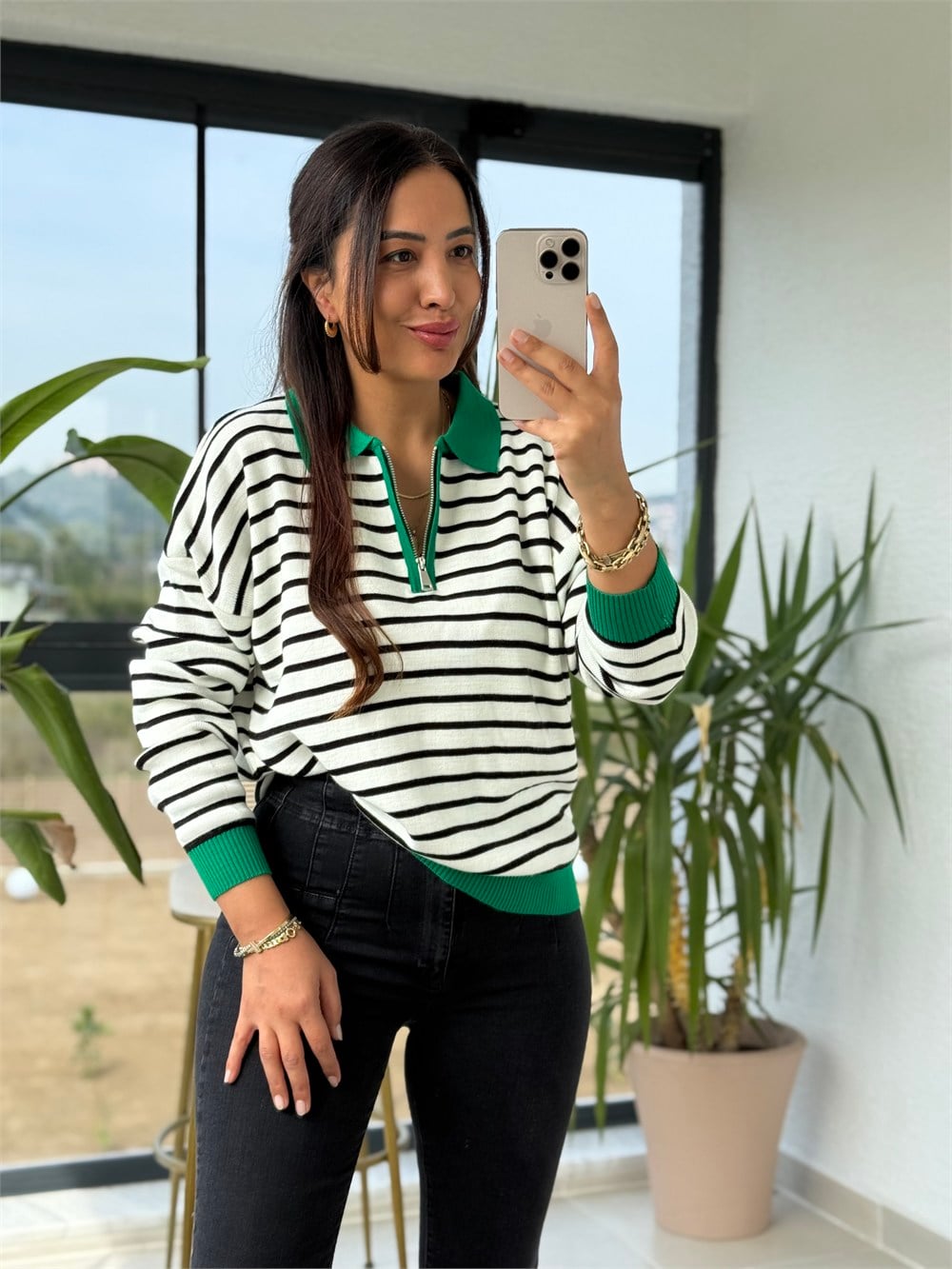 Polo Yaka Çizgili Renk Detaylı Sweatshirt Yeşil