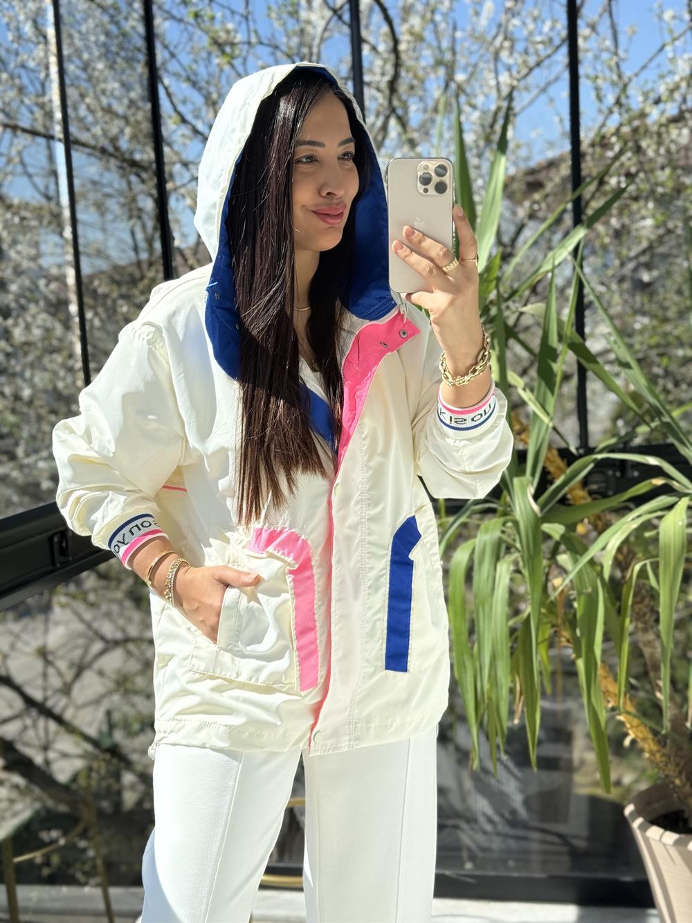 Neon Block Yağmurluk Ekru