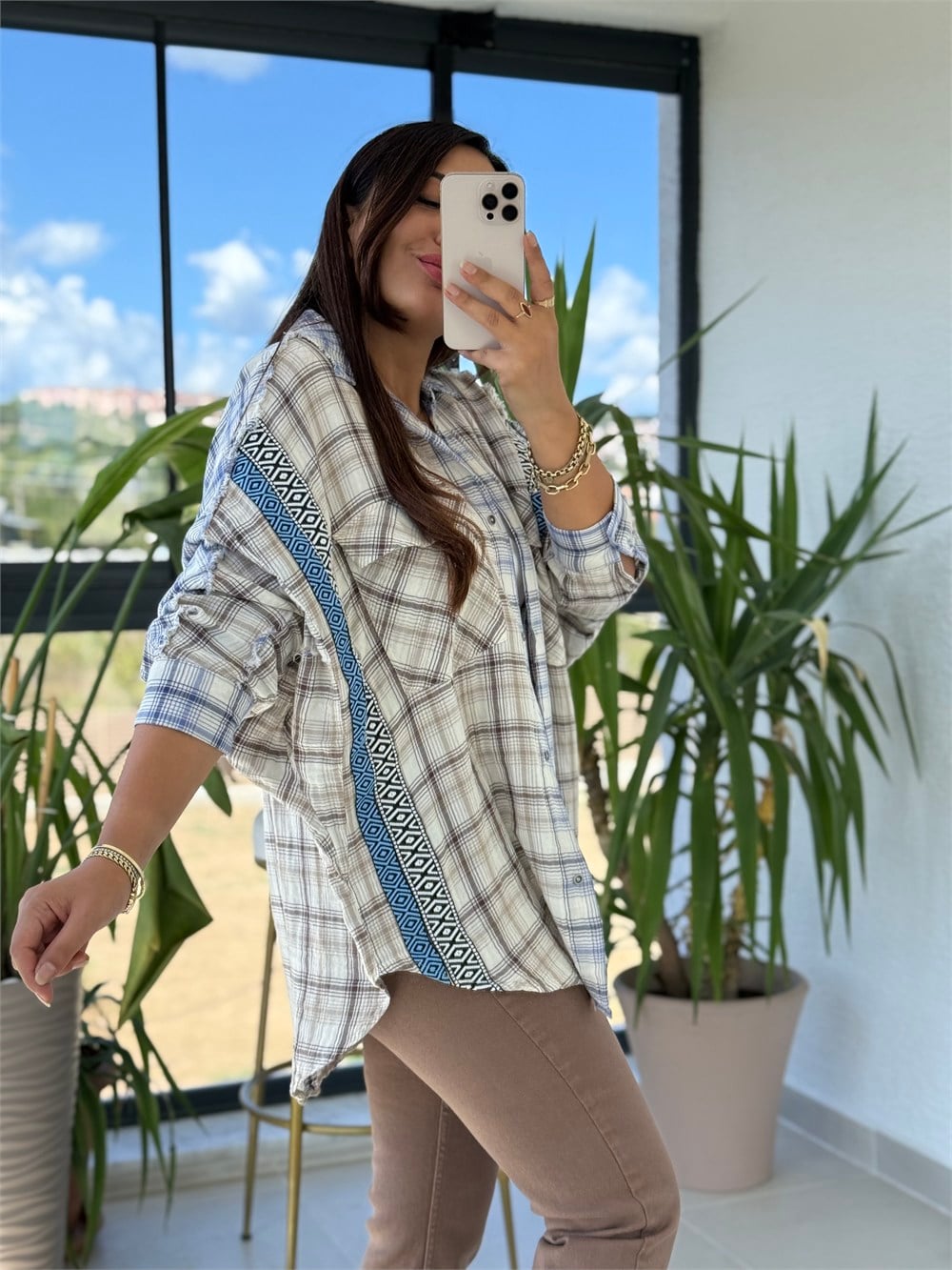 Mavi Nakış Şerit Detaylı Ekose Gömlek Vizon