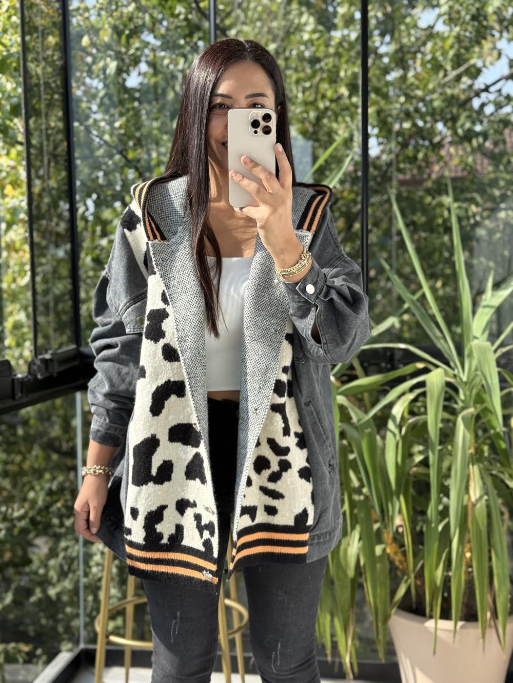 Yanları Kot Detaylı Leopar Hırka Ekru