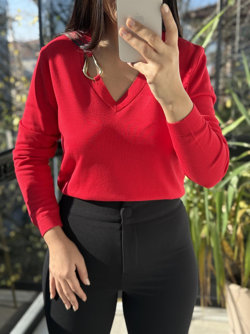 Aksesuar Yaka Detaylı Merserize Triko Kırmızı