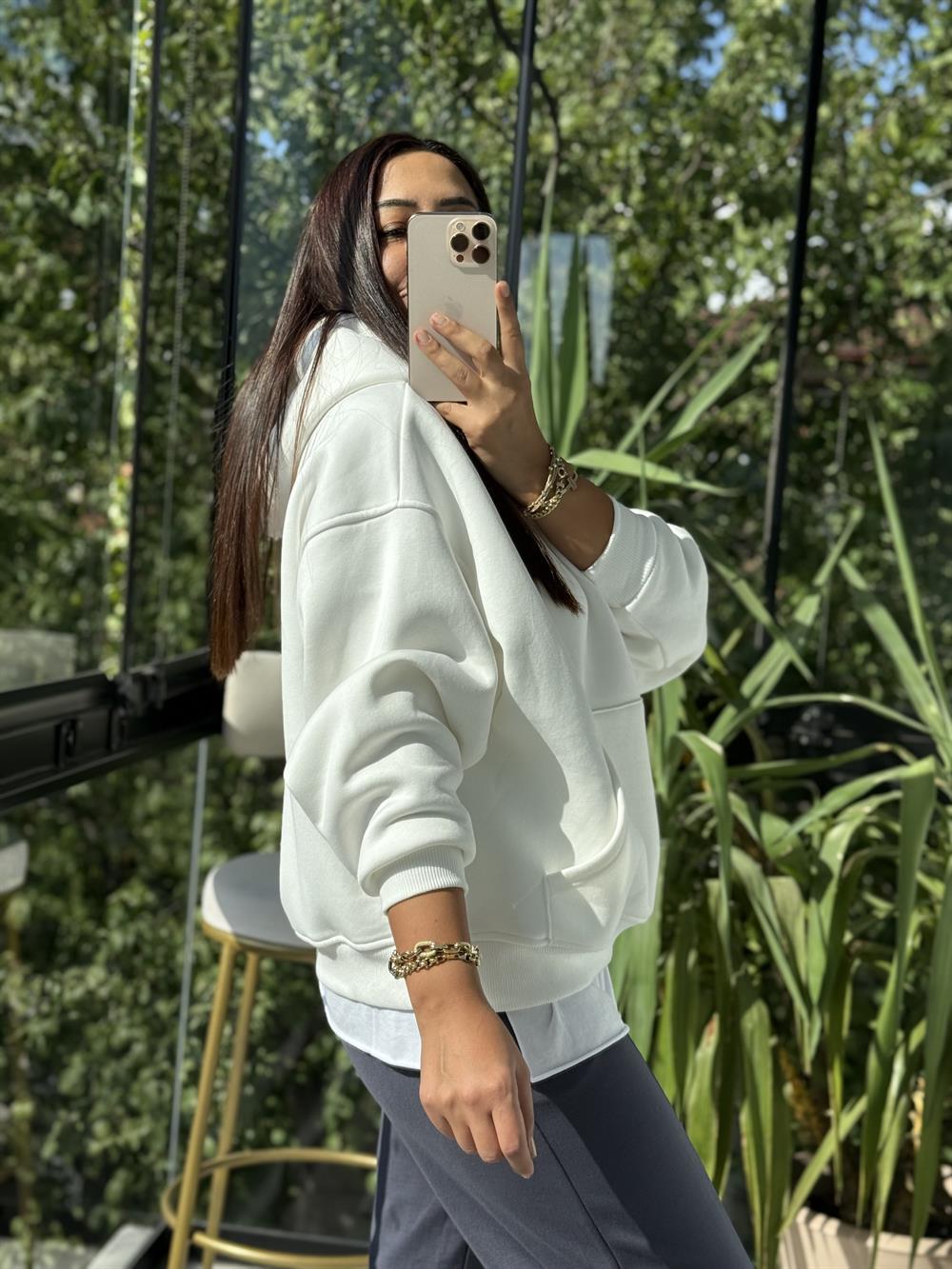 Kanguru Cep Kapşonlu Sweatshirt Beyaz