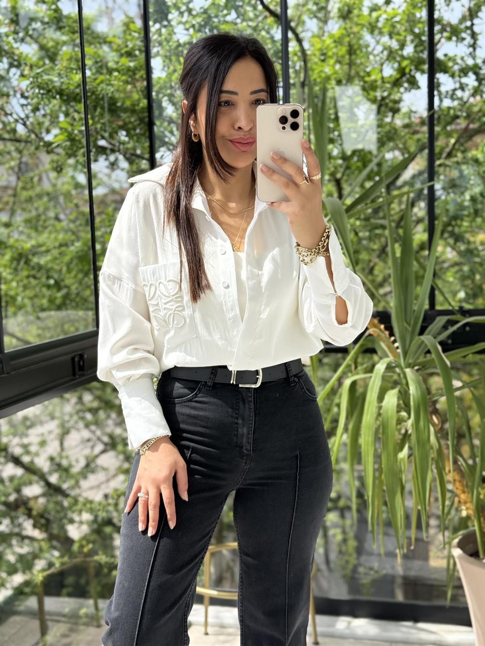 Cebi Nakışlı Gömlek Beyaz