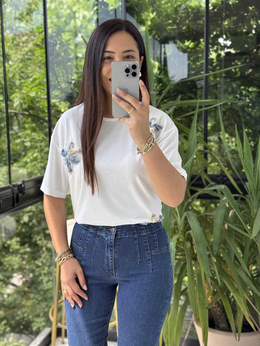 Çiçek Renkli Tül Detaylı Tişört Mavi