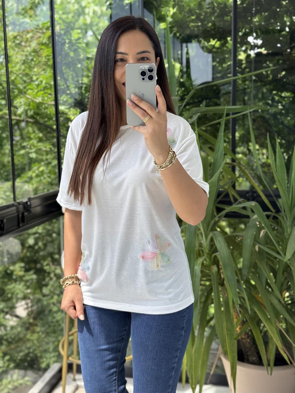 Çiçek Renkli Tül Detaylı Tişört Pembe