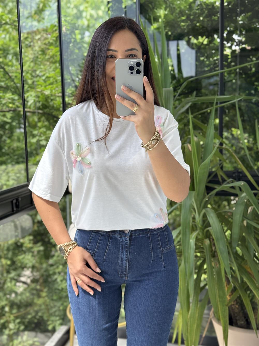 Çiçek Renkli Tül Detaylı Tişört Pembe