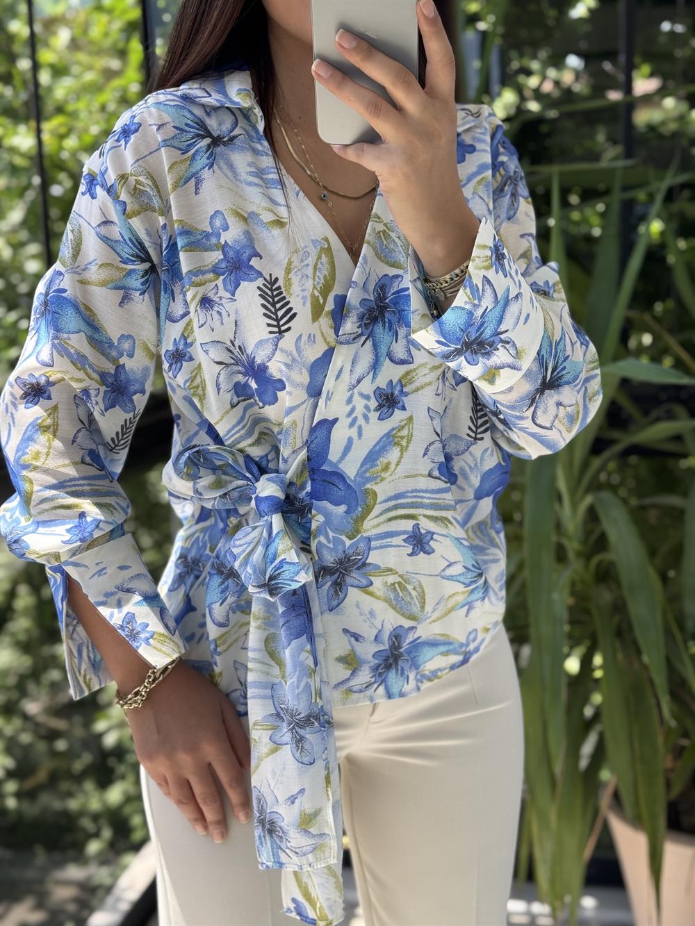 Çiçekli Kruvaze Bluz Mavi