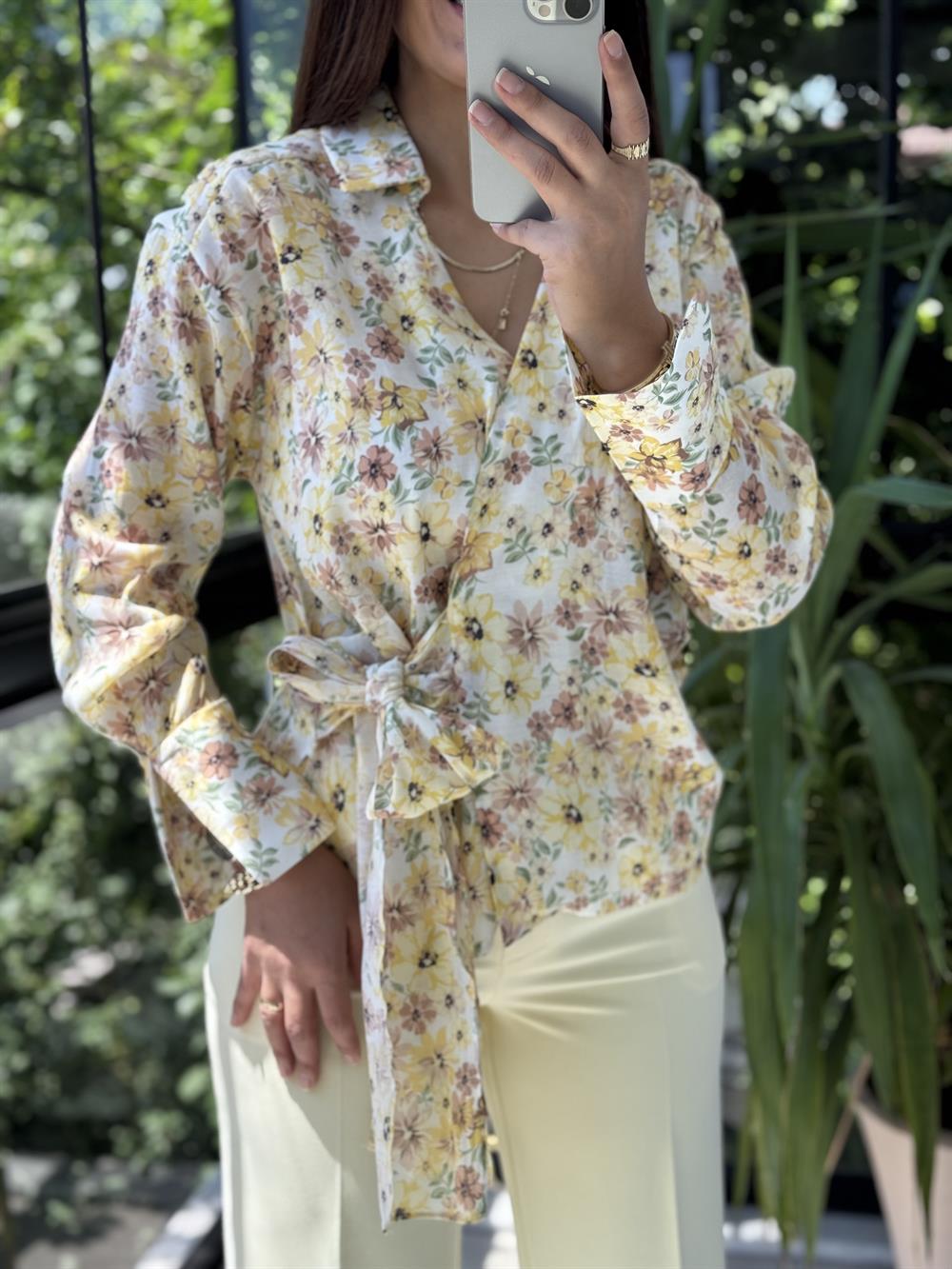 Çiçekli Kruvaze Bluz Sarı