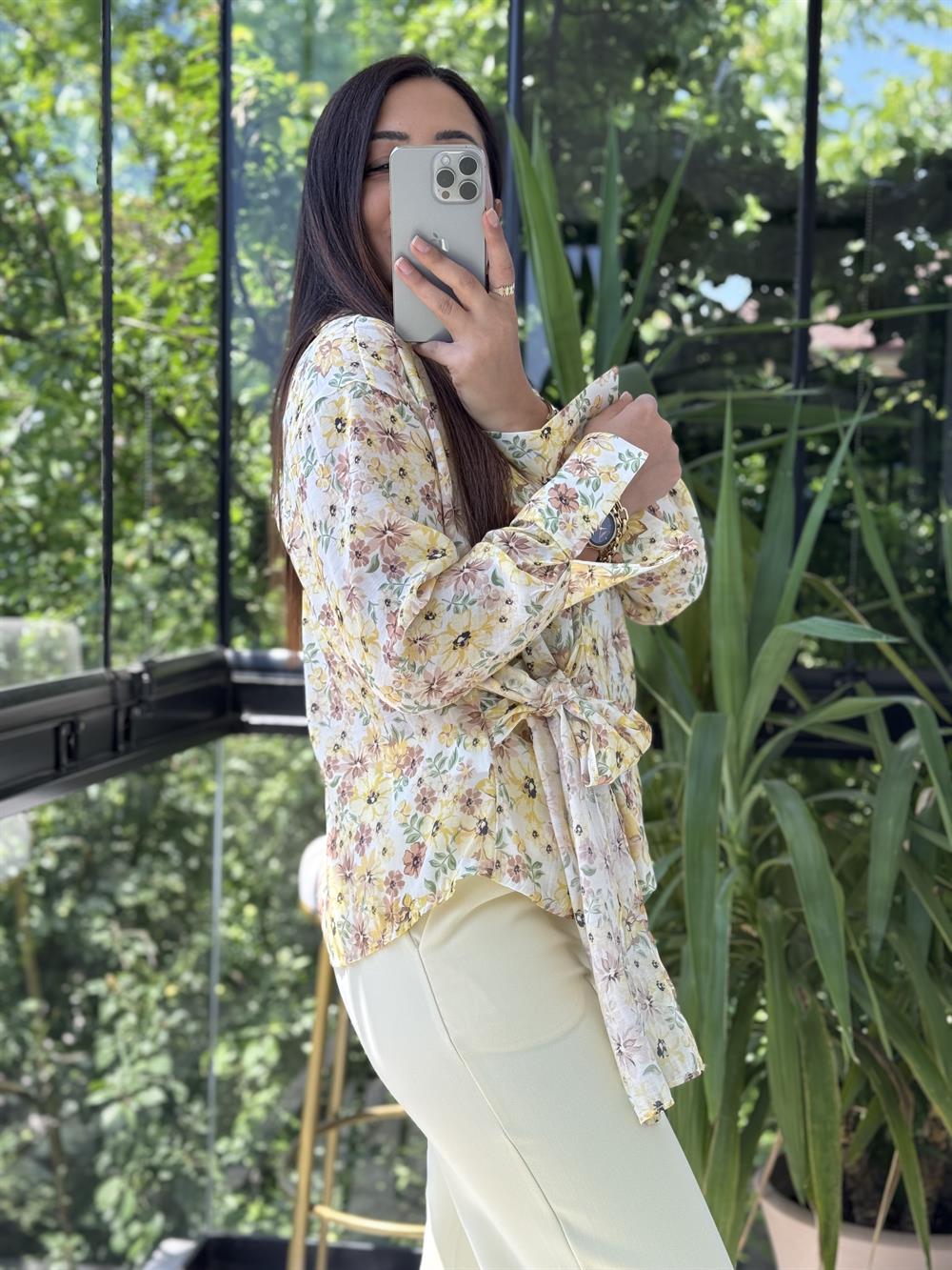 Çiçekli Kruvaze Bluz Sarı