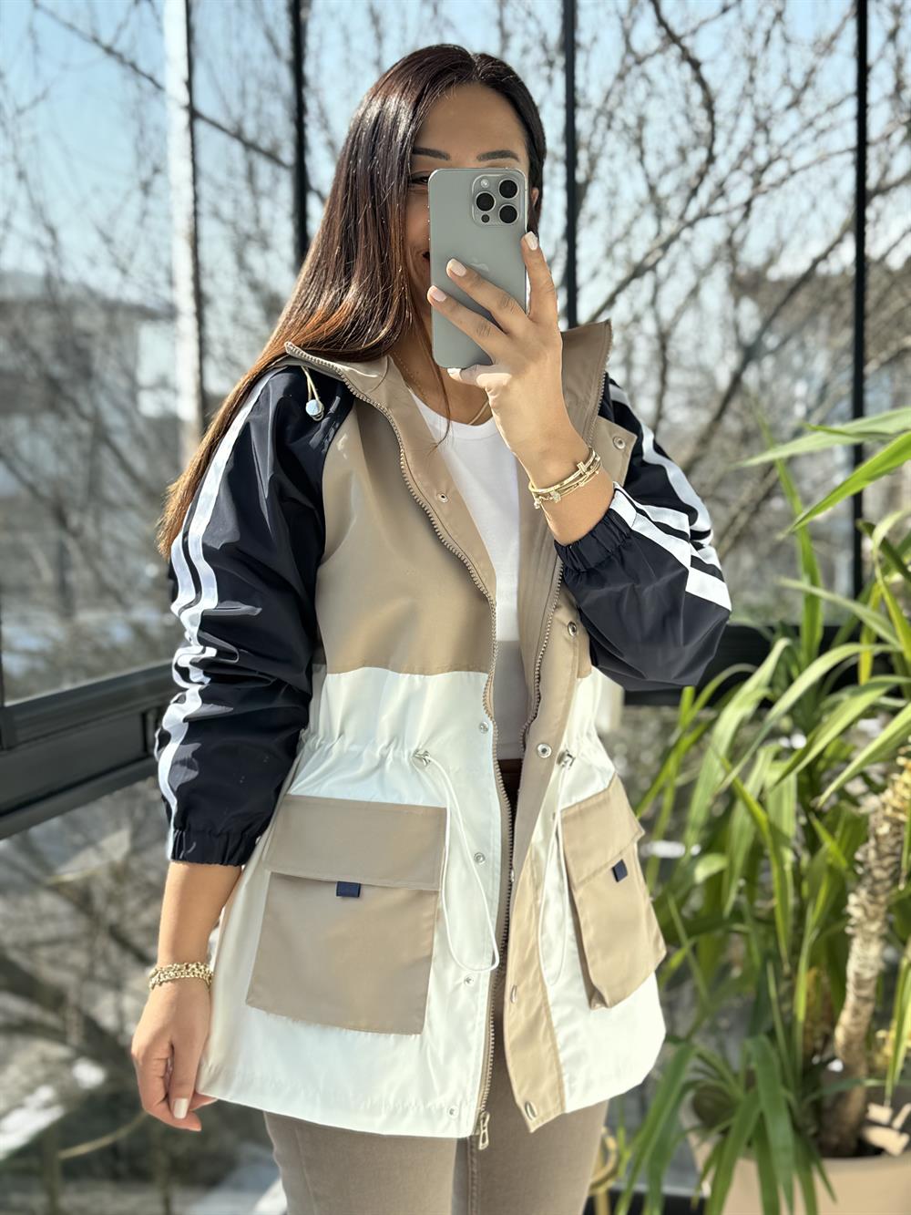 Çizgili Şeritli Yağmurluk Bej