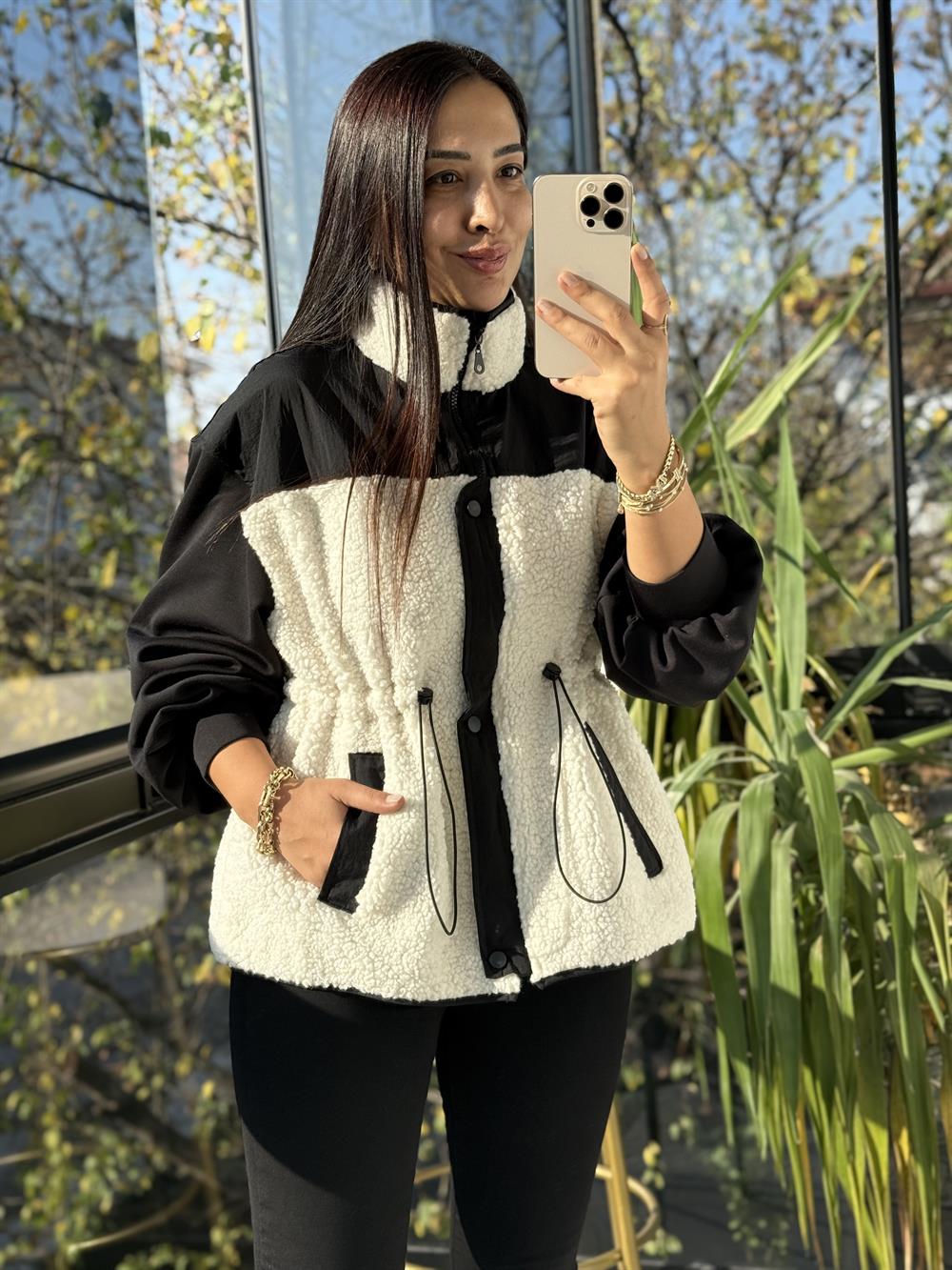 Pelüş Garnili Mont Siyah