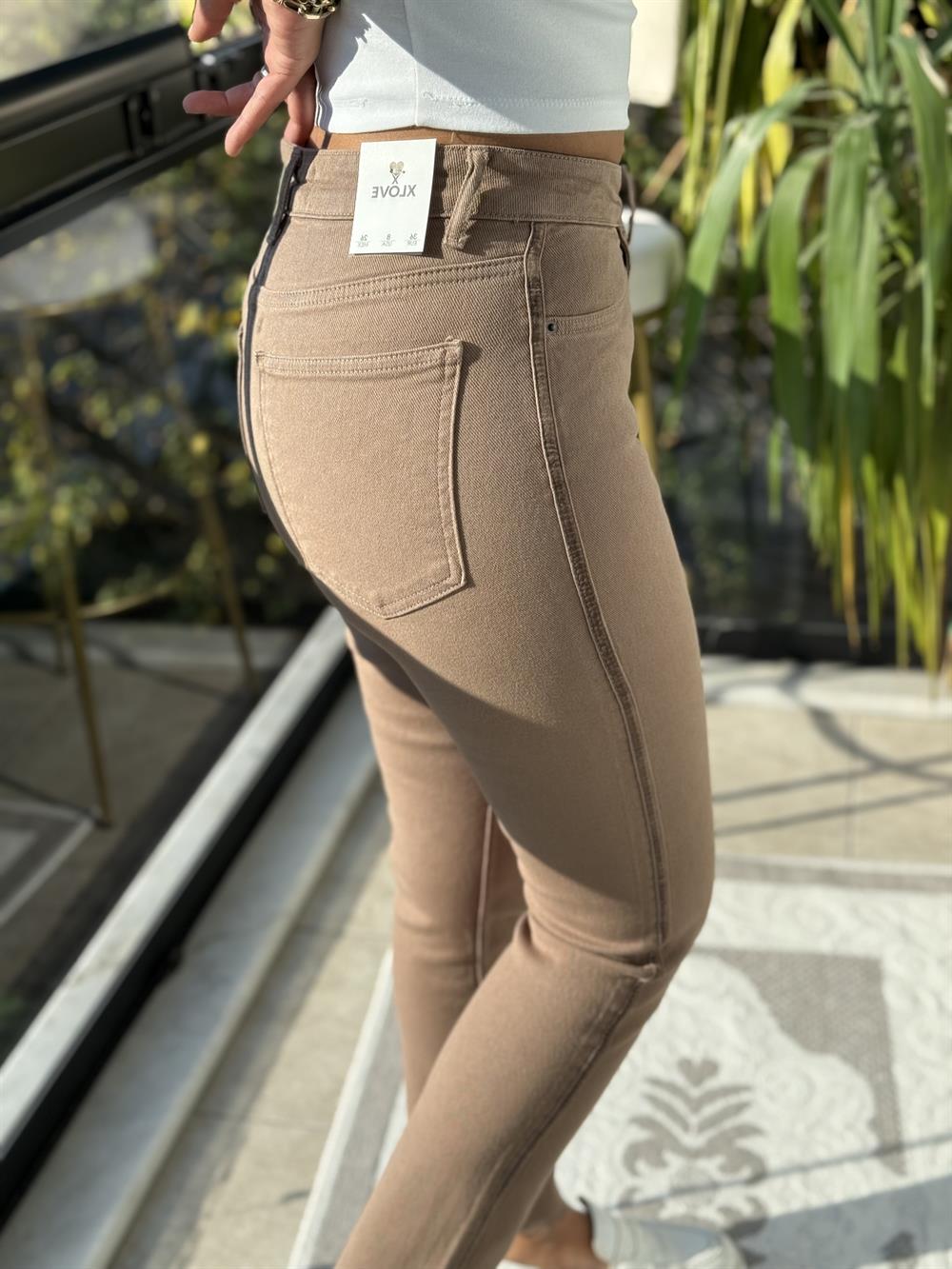 Şerit Detaylı Mom Fit Kot Pantolon Vizon