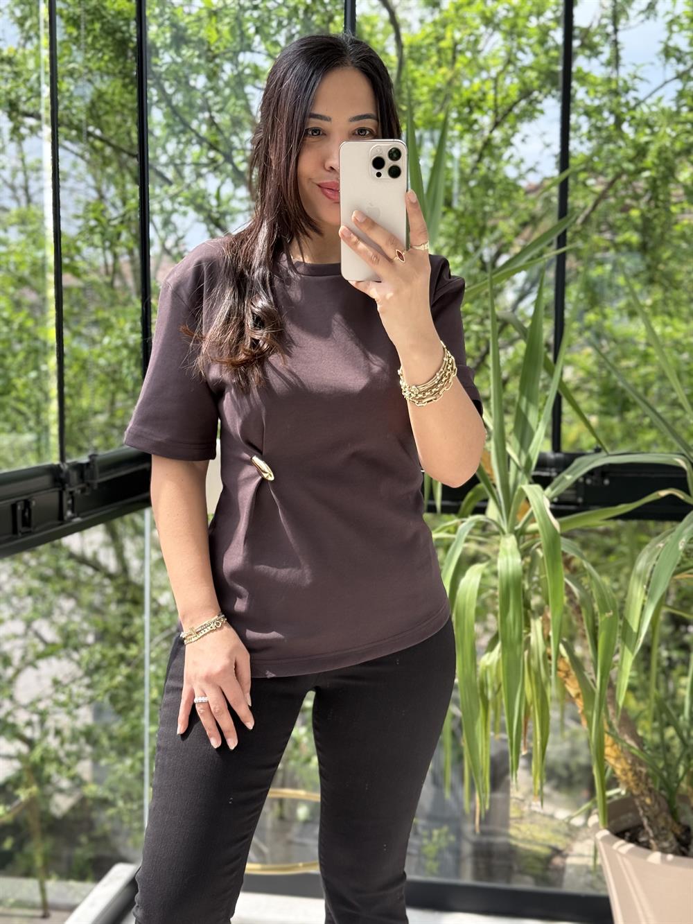 Dilvin Aksesuar Detaylı Kısa Kollu Tişört Koyu Kahve