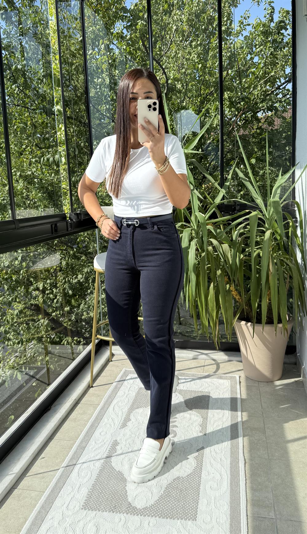 Şerit Detaylı Mom Fit Kot Pantolon Lacivert