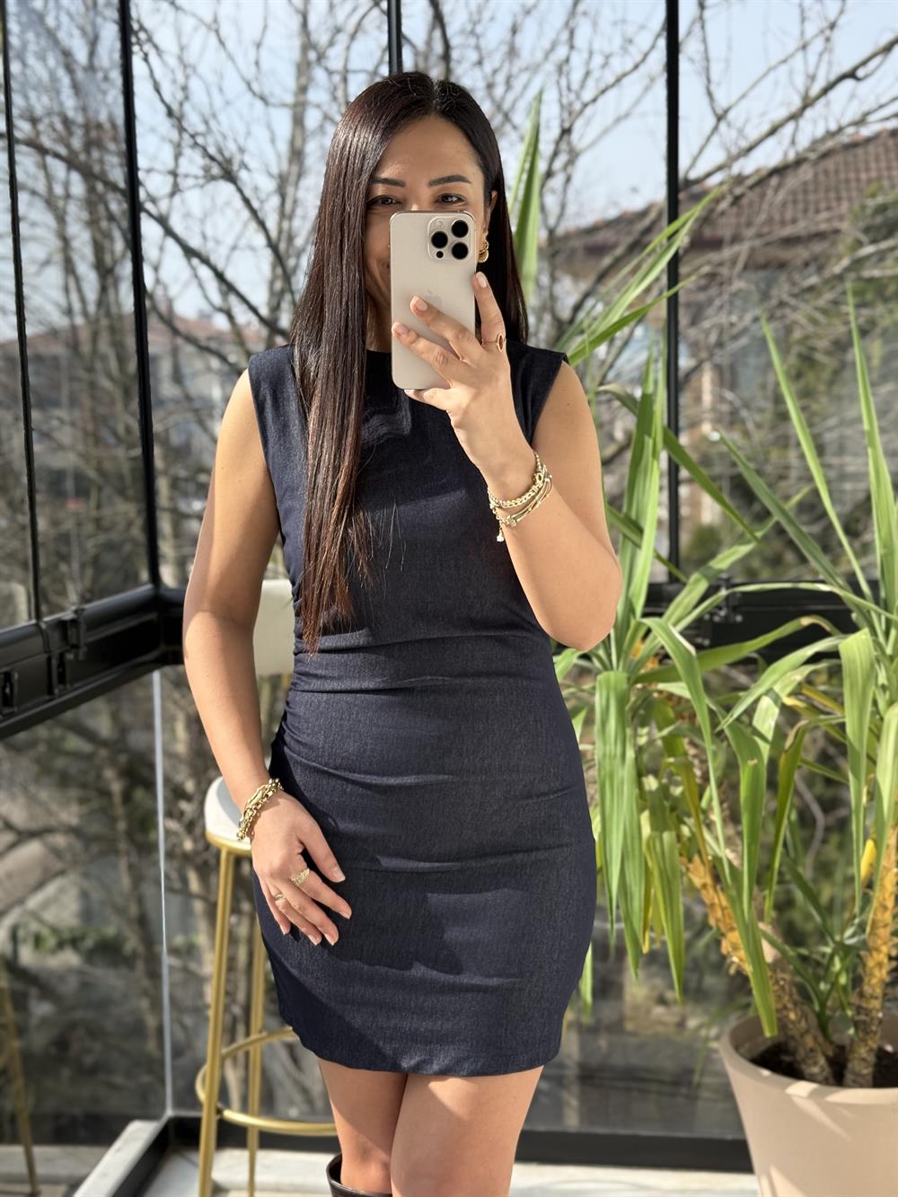 Sıfır Kol Yanı Büzgülü Elbise Lacivert