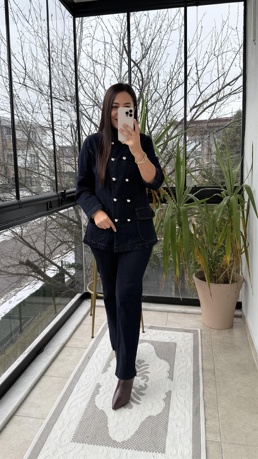 Belden Oturtmalı Düğmeli Gömlek Lacivert