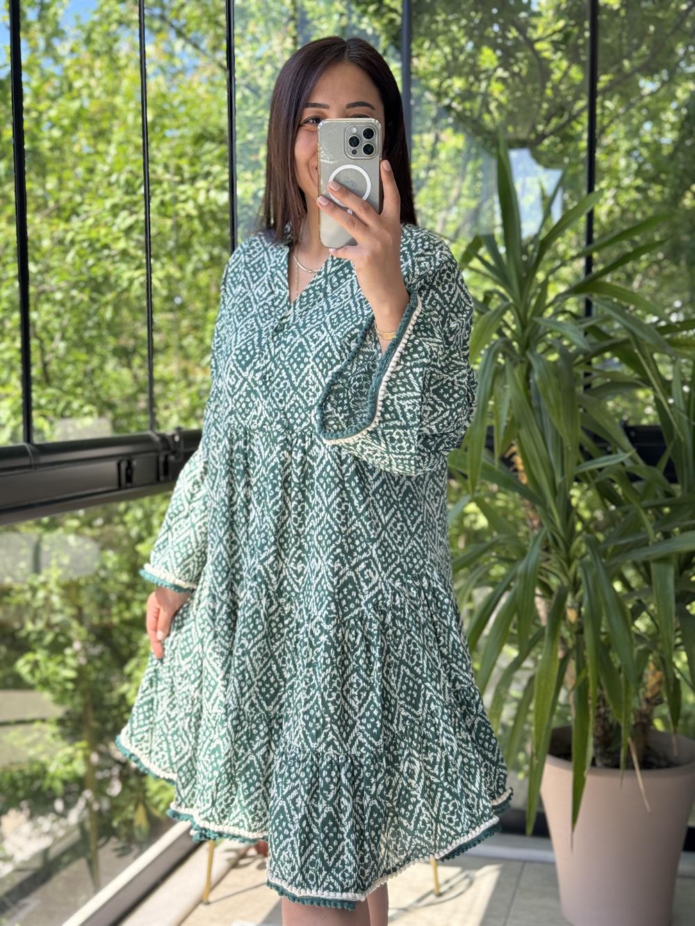 Dantelsiz Ponponlu Elbise Yeşil