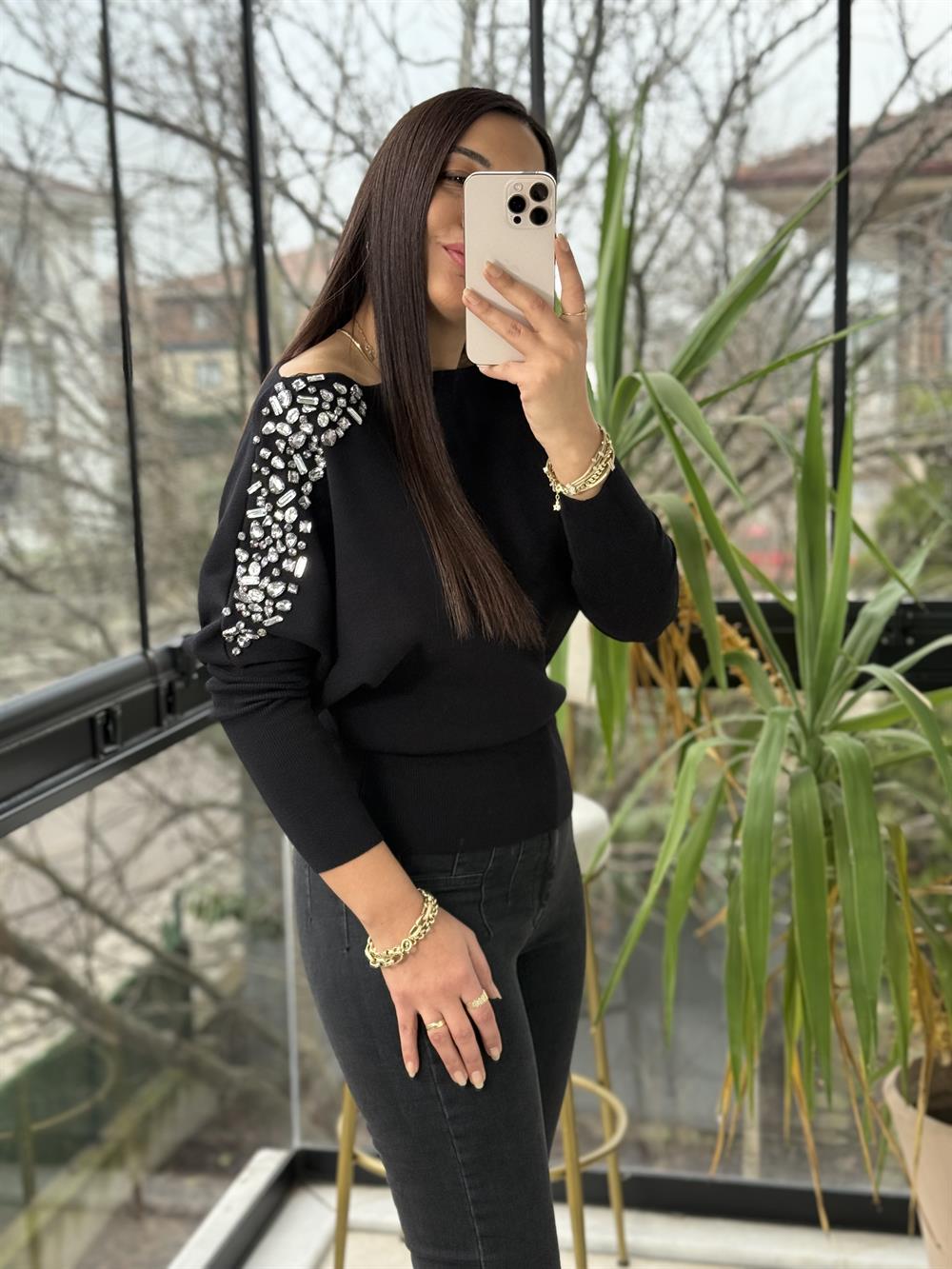 Taş İşlemeli Tek Omuz Triko Kazak Siyah