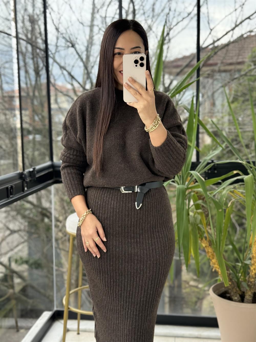 Bisiklet Yaka Yumuşak Dokulu Elbise Koyu Kahve