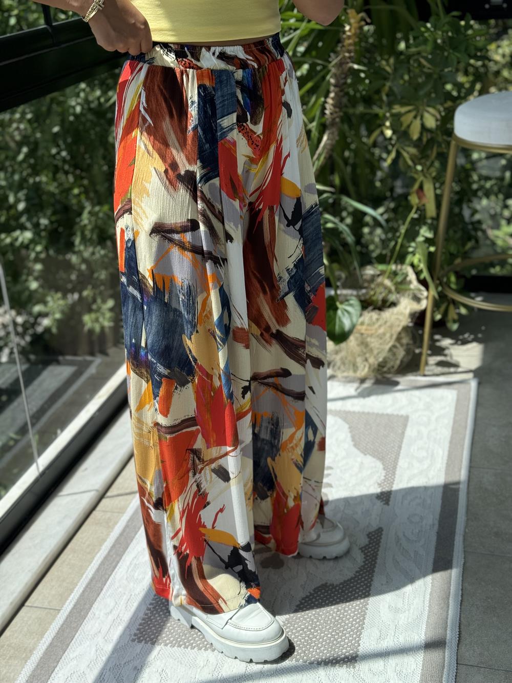 Desenli Bol Pileli Pantolon Oranj