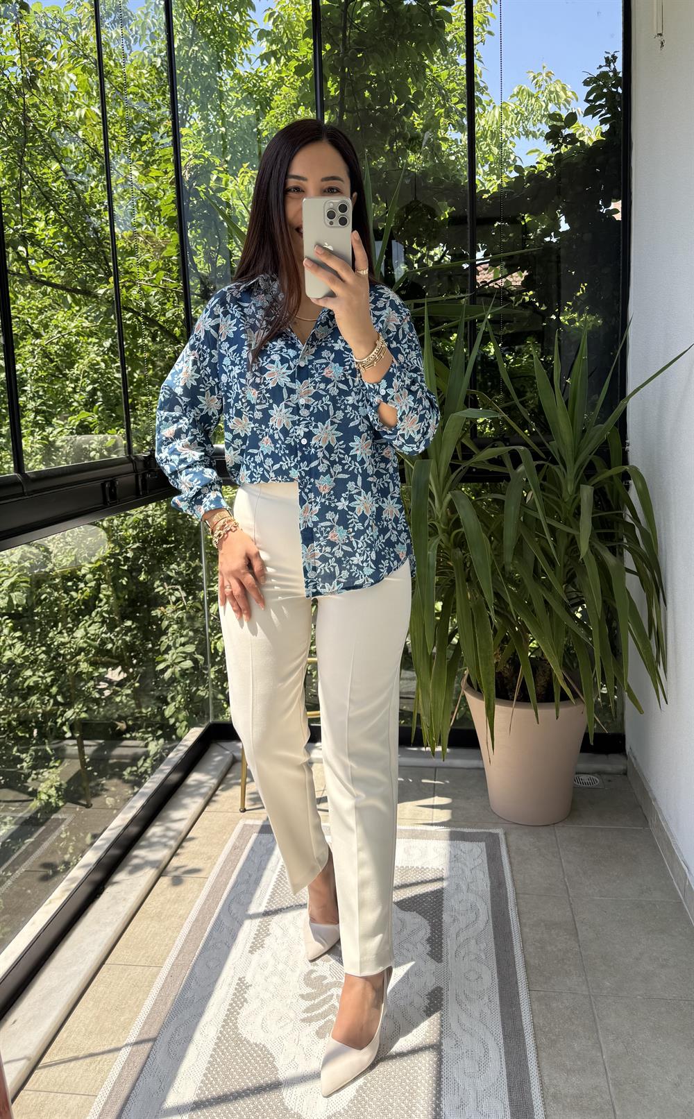 Desenli Çiçekli Pamuklu Gömlek Lacivert