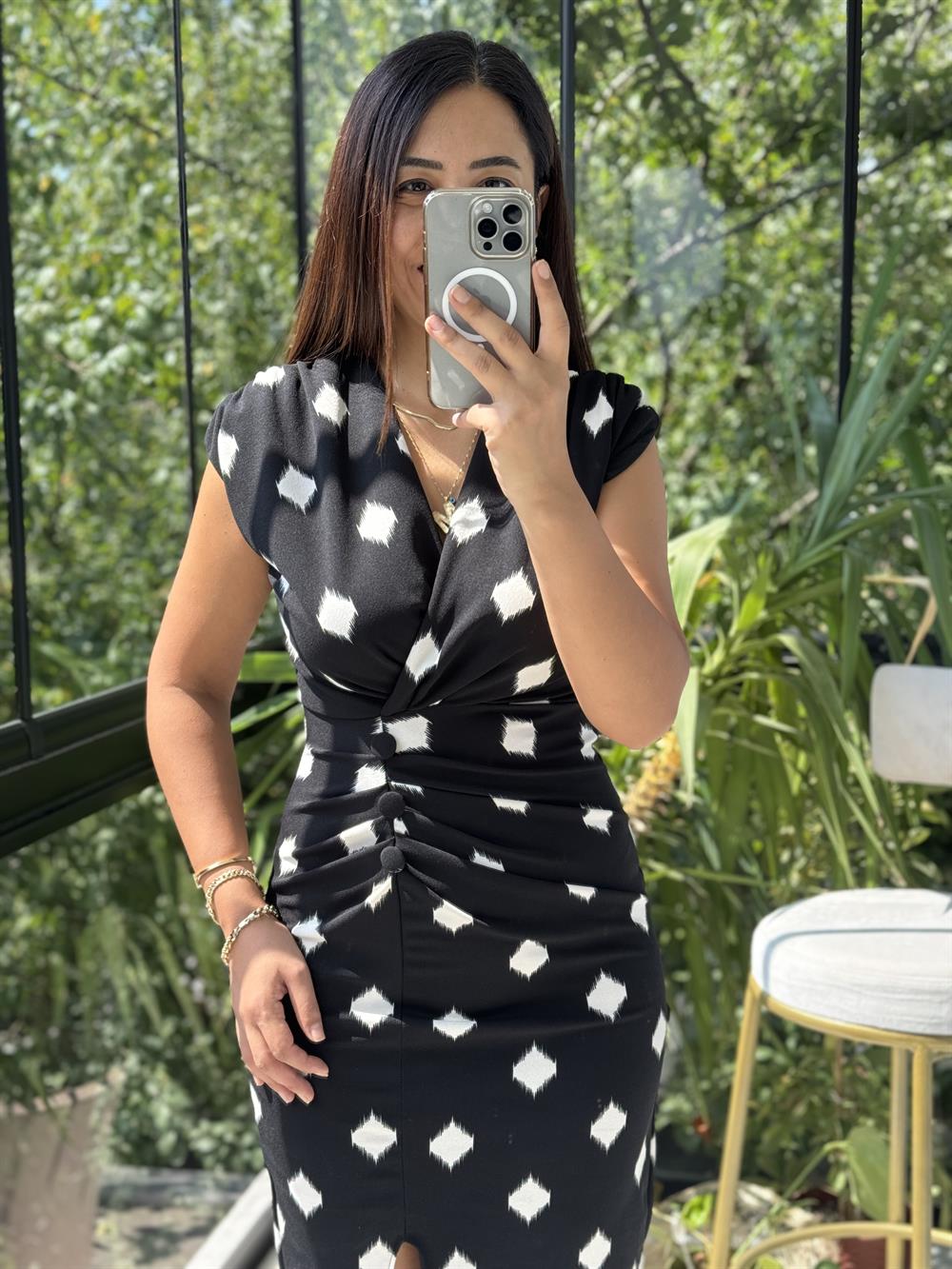 Desenli Düğme Detay Crep Elbise Siyah