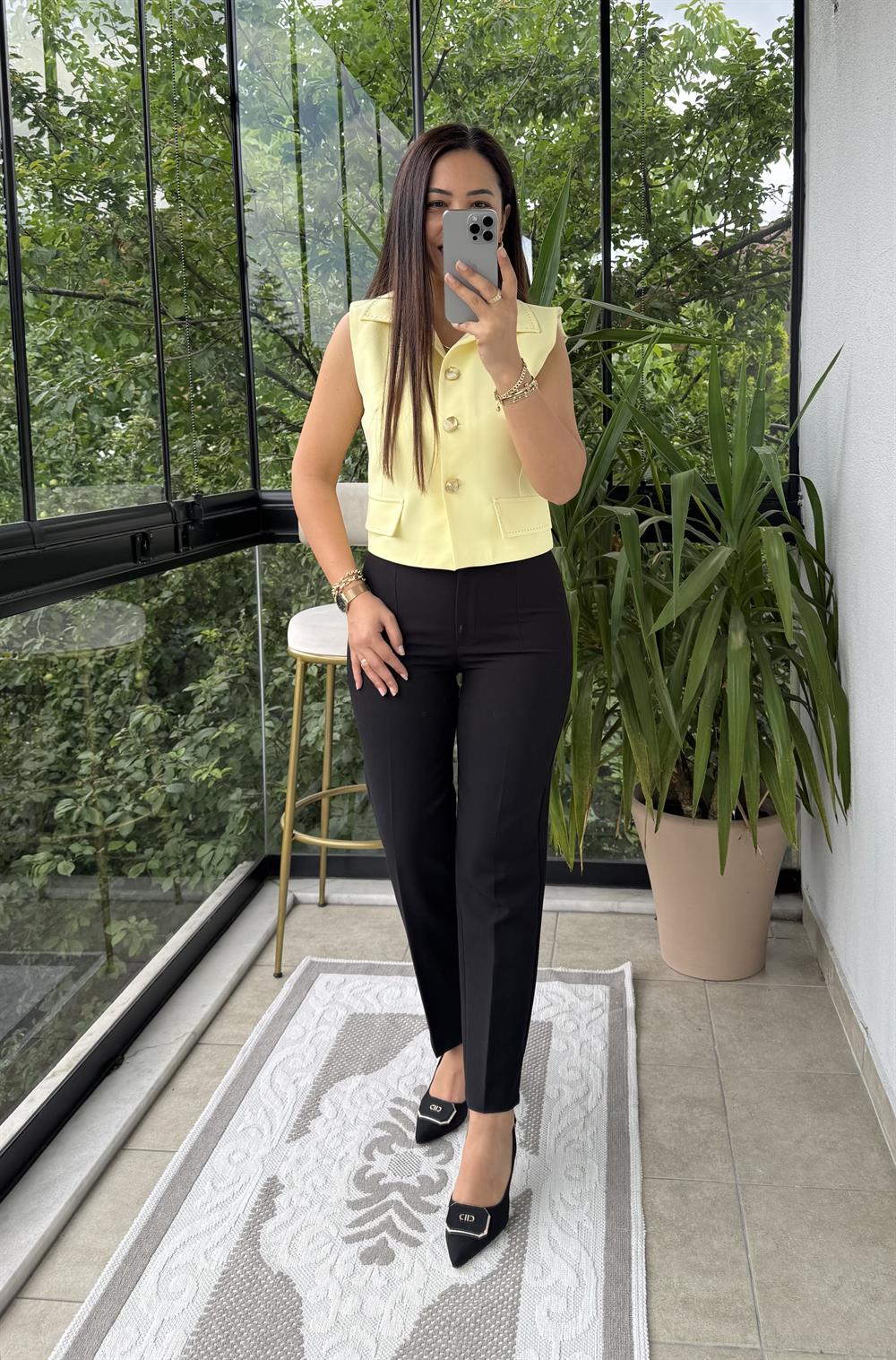 Dikiş Detaylı Yelek Sarı