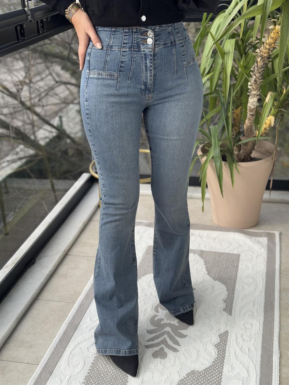 Dikişli Paça Pensli İspanyol Jean Yeşil Yıkama