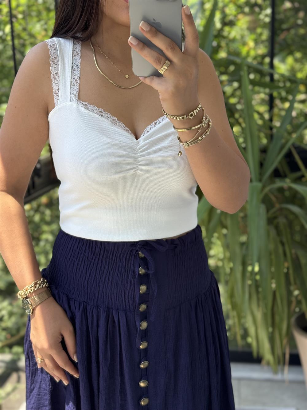 Dilvin Dantel Şeritli Büzgülü Atlet Ekru