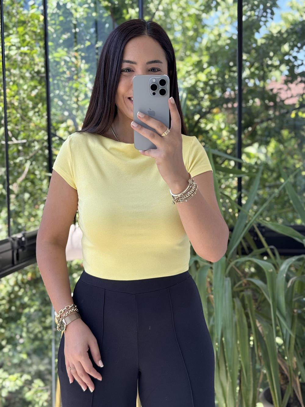 Dilvin Kayık Yaka Tişört Sarı