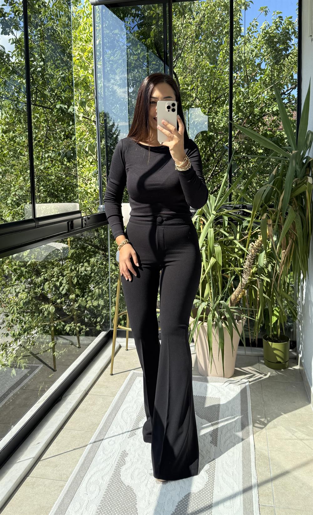 Dilvin Kayık Yaka Uzun Kollu Top Bluz Siyah