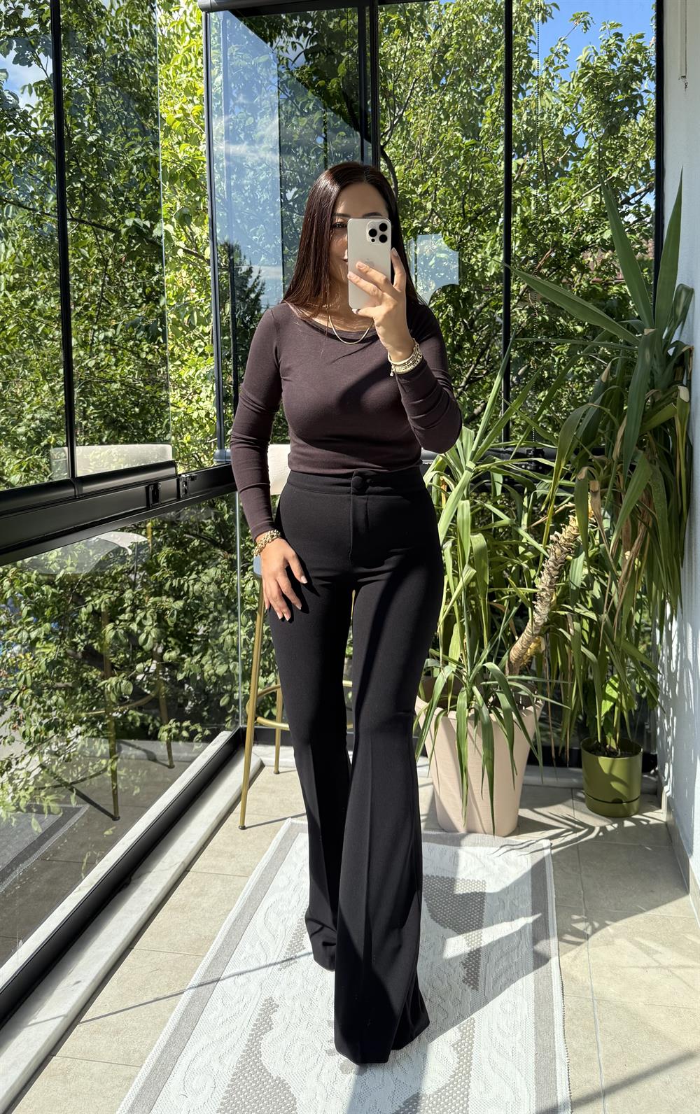 Dilvin Kayık Yaka Uzun Kollu Top Bluz Koyu Kahve