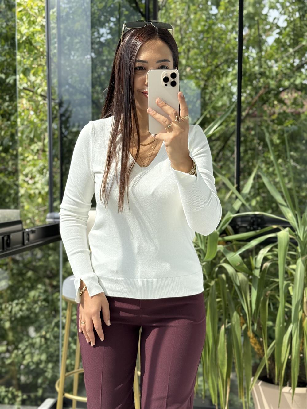 Dilvin V Yaka Kolu Yırtmaçlı Kazak Ekru