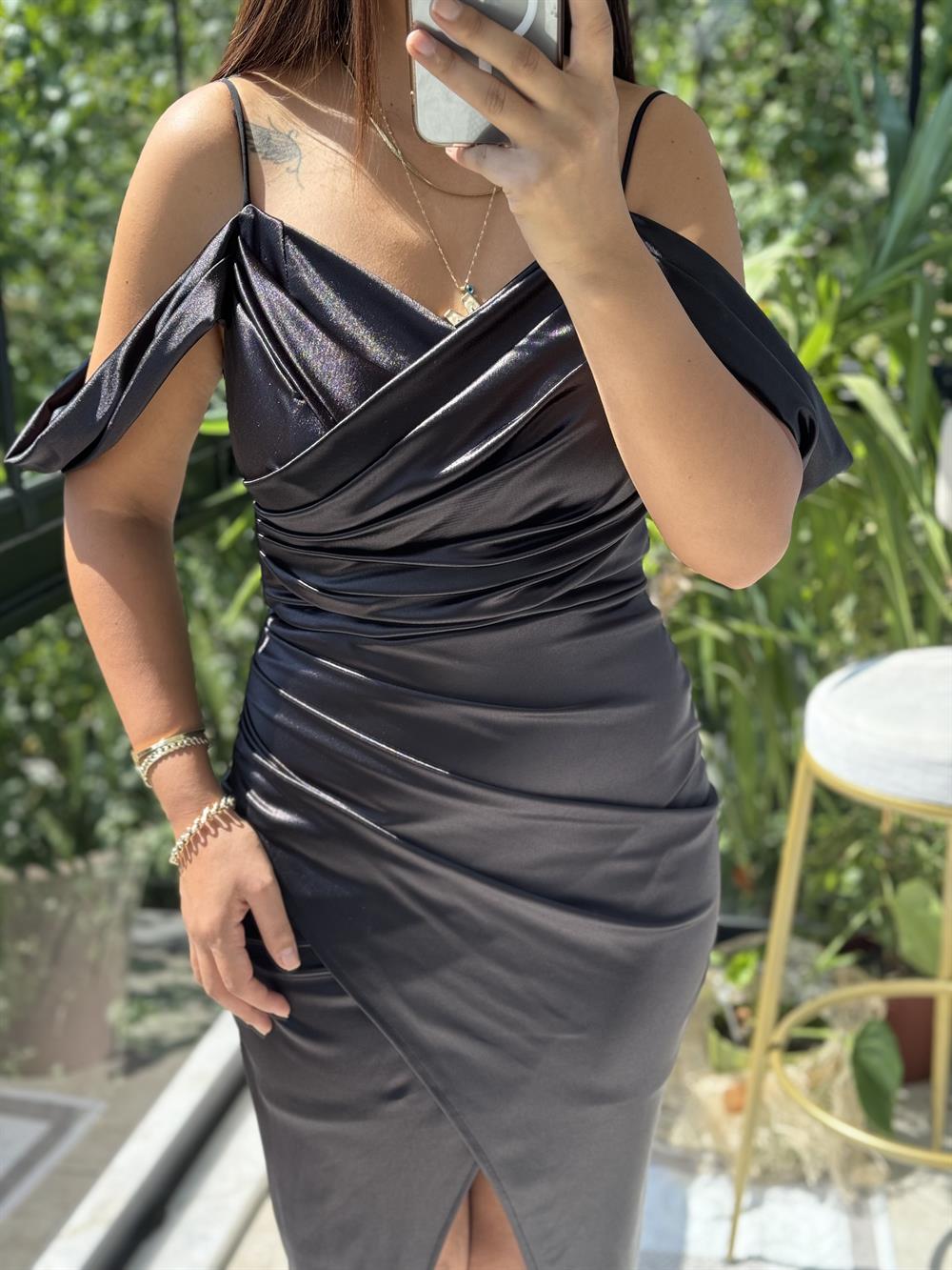 Düşük Omuz Araboy Saten Abiye Siyah