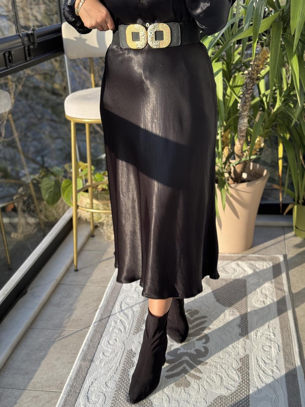 Düz Saten Etek Siyah