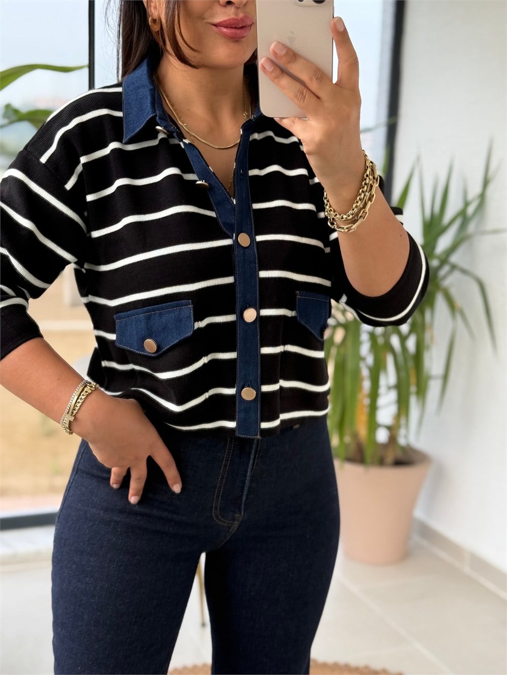 Denim Yaka Ve Cep Detaylı Hırka Siyah