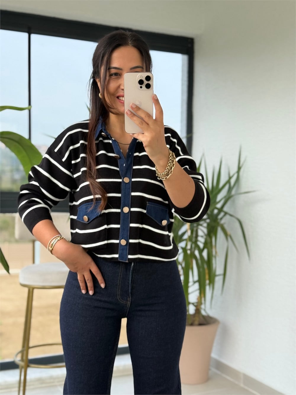 Denim Yaka Ve Cep Detaylı Hırka Siyah