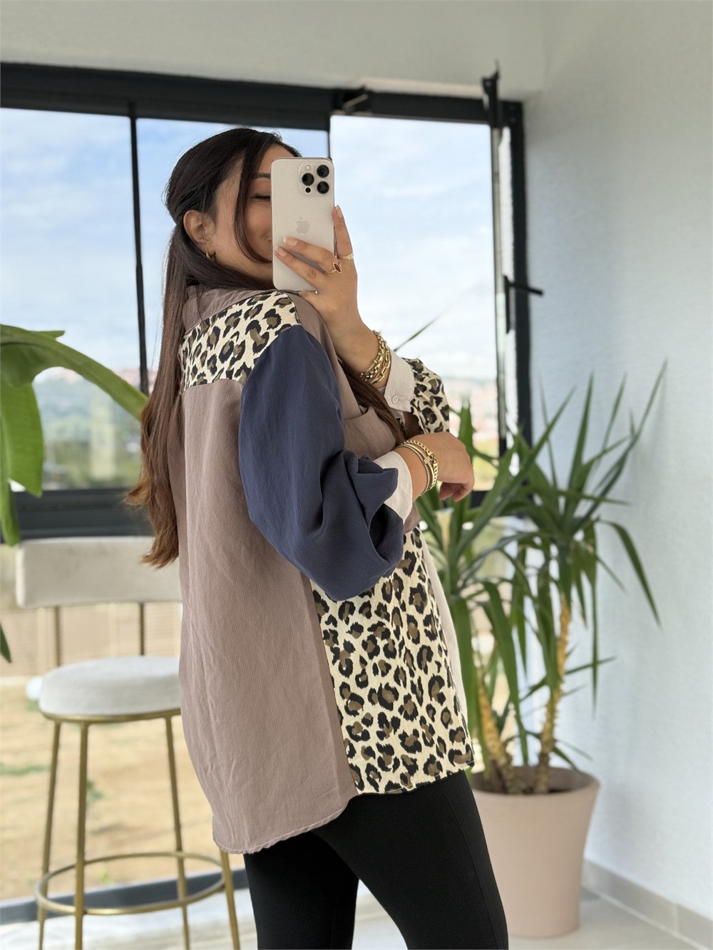 Parçalı Leopar Detaylı Gömlek Bej