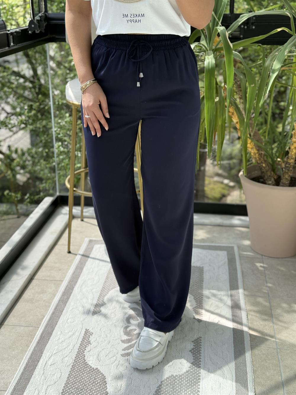 Bol Paça Dökümlü Pantolon Lacivert