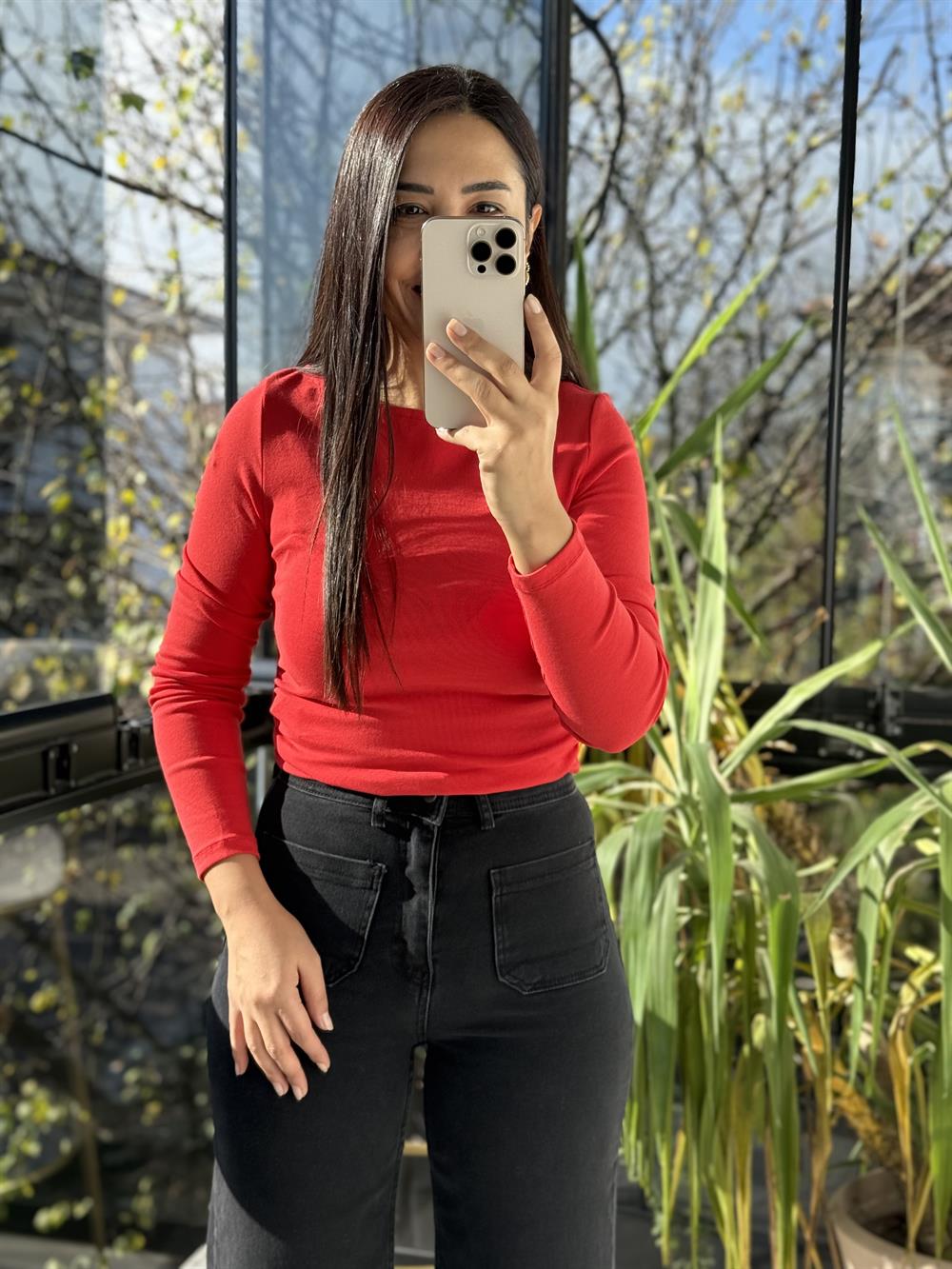 Büzgülü Kayık Yaka Top Bluz Kırmızı