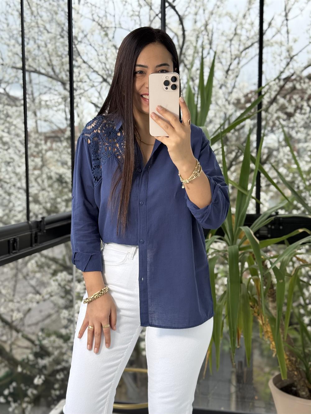 Omuz Dantel Detaylı Natural Gömlek İndigo Mavi