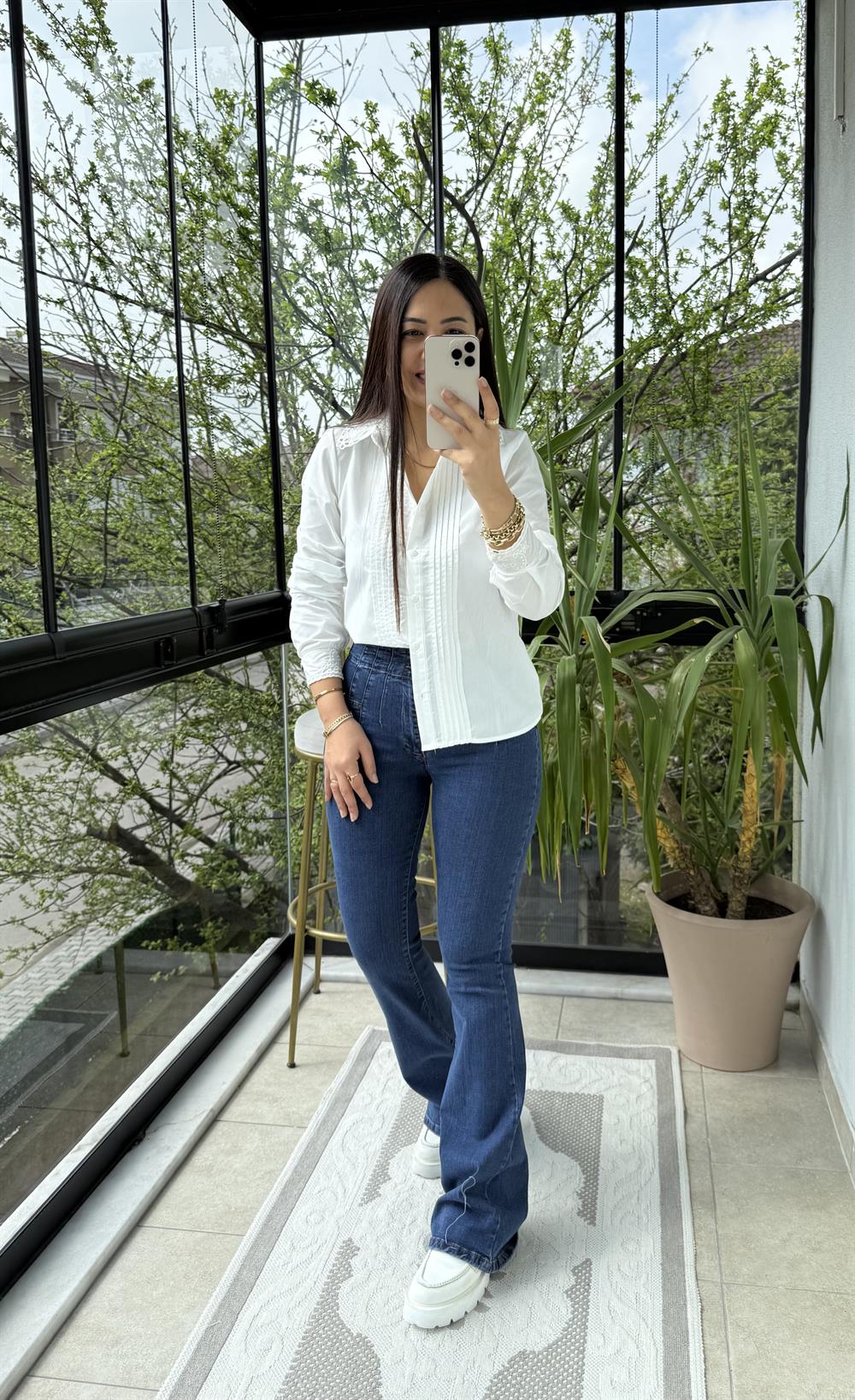 Paris Dantel Yakalı Gömlek Beyaz