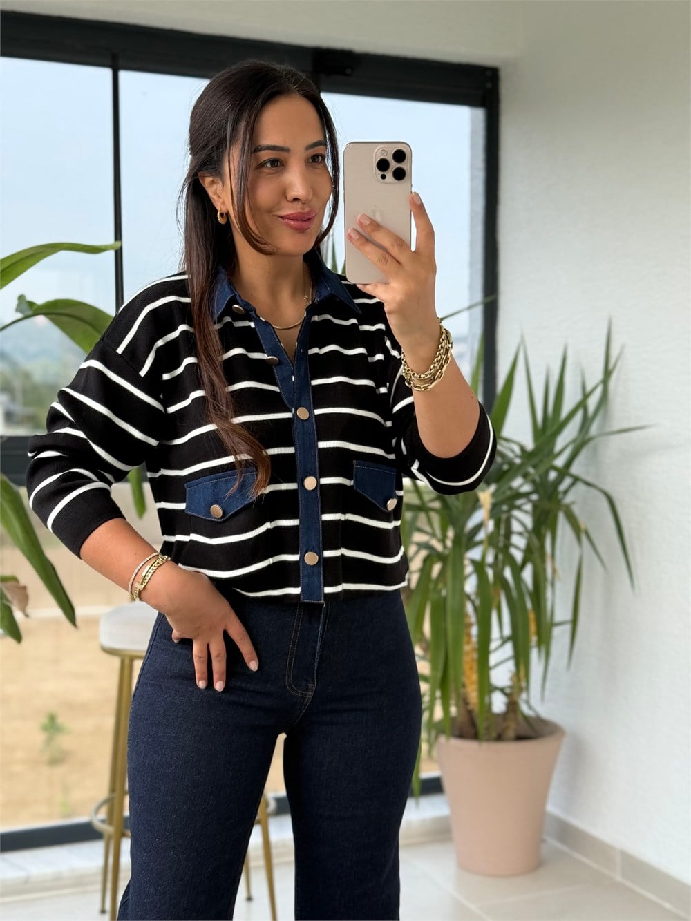 Denim Yaka Ve Cep Detaylı Hırka Siyah